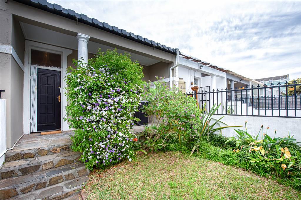 2 Bed House in Wynberg photo number 1