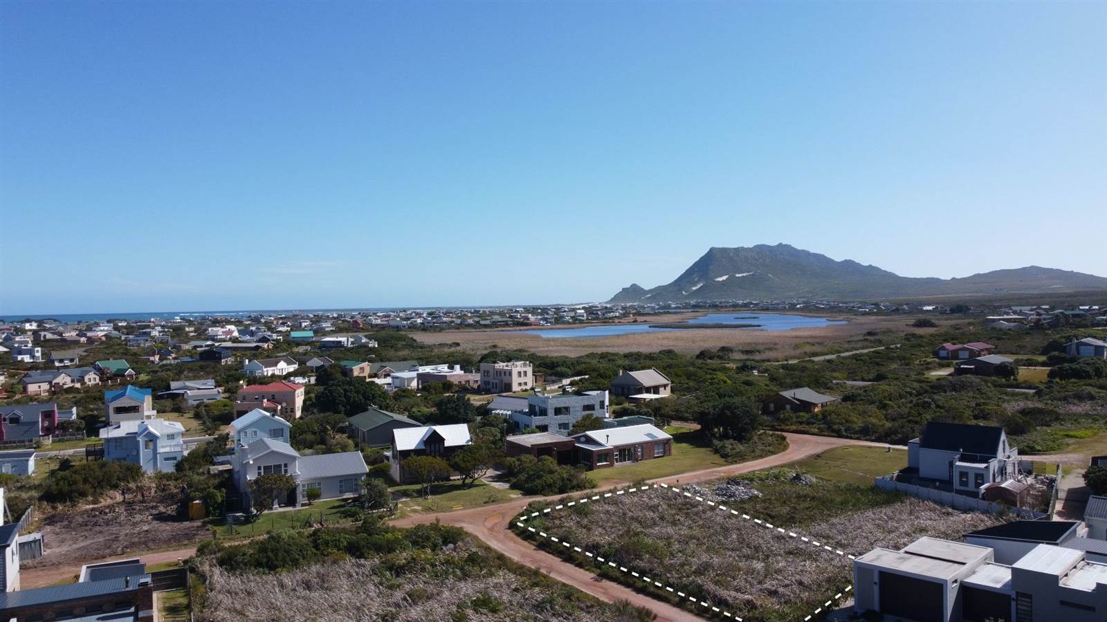 667 m² Land available in Bettys Bay photo number 6