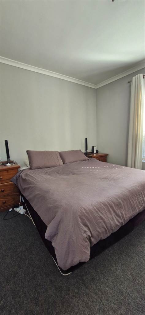 2 Bed Apartment in Durbanville Central photo number 22