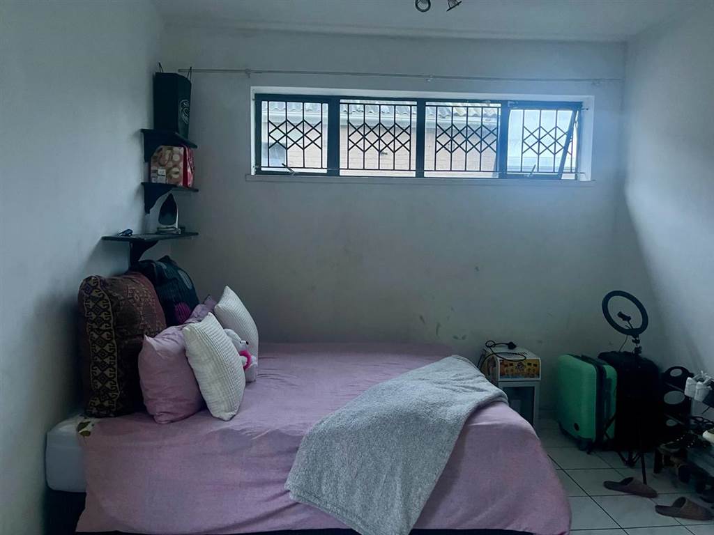 3 Bed Flat in Umbilo photo number 16