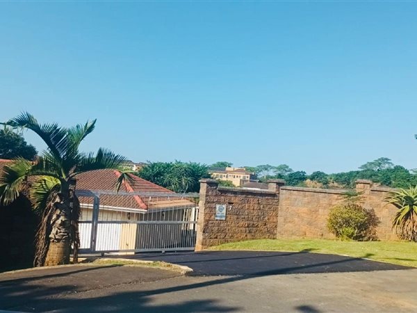 3 Bedroom Townhouse 3 Bedroom Townhouse
