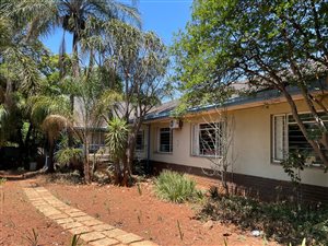 5 Bed House in Val de Grace
