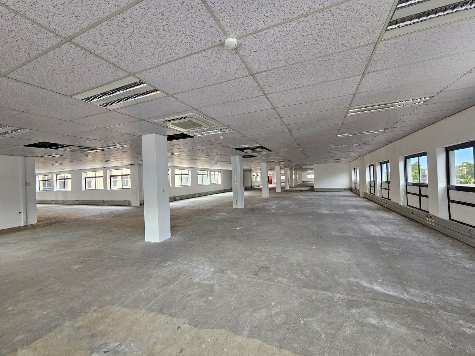 8958  m² Commercial space in Boston photo number 8