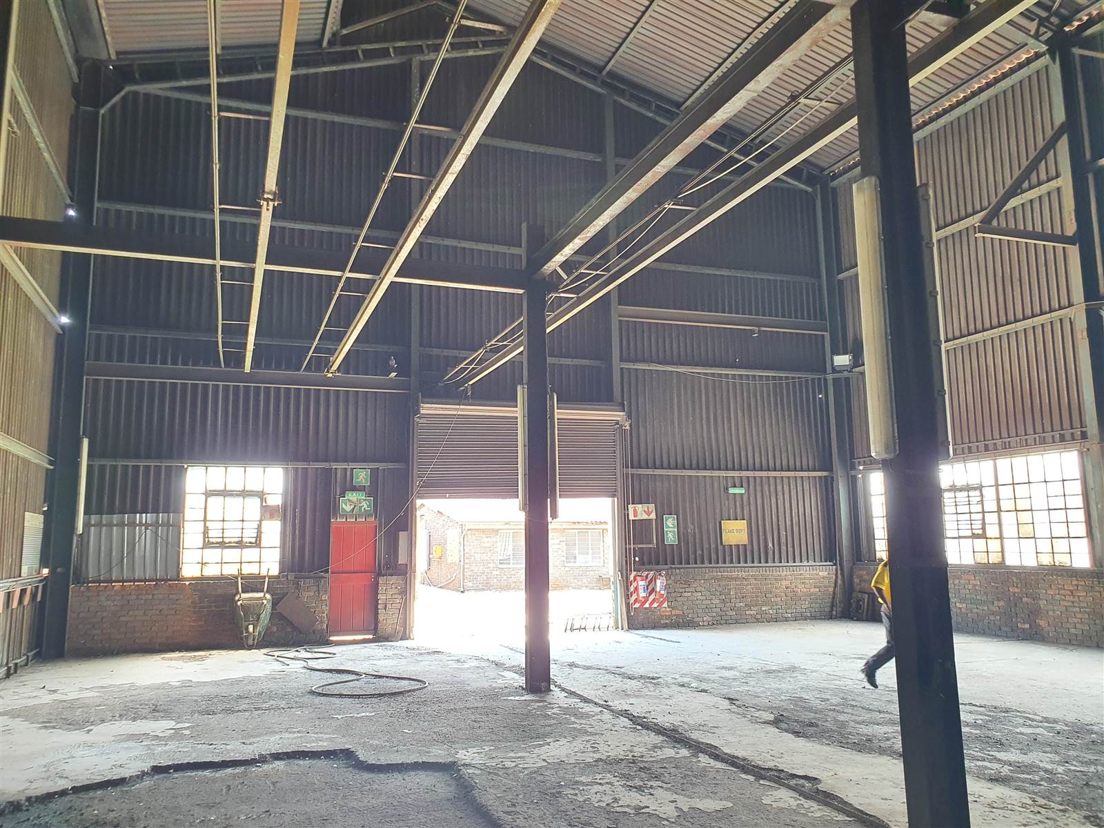 1992  m² Industrial space in Alrode photo number 17