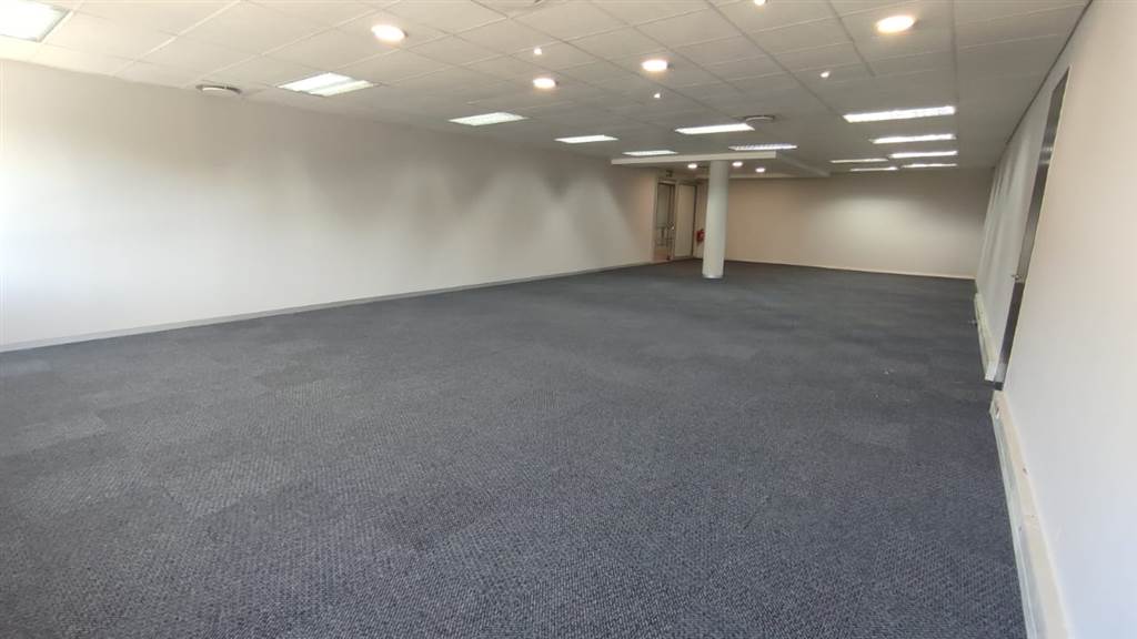 160  m² Commercial space in Bedfordview photo number 5