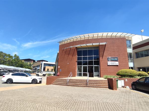 160  m² Commercial space in Bedfordview
