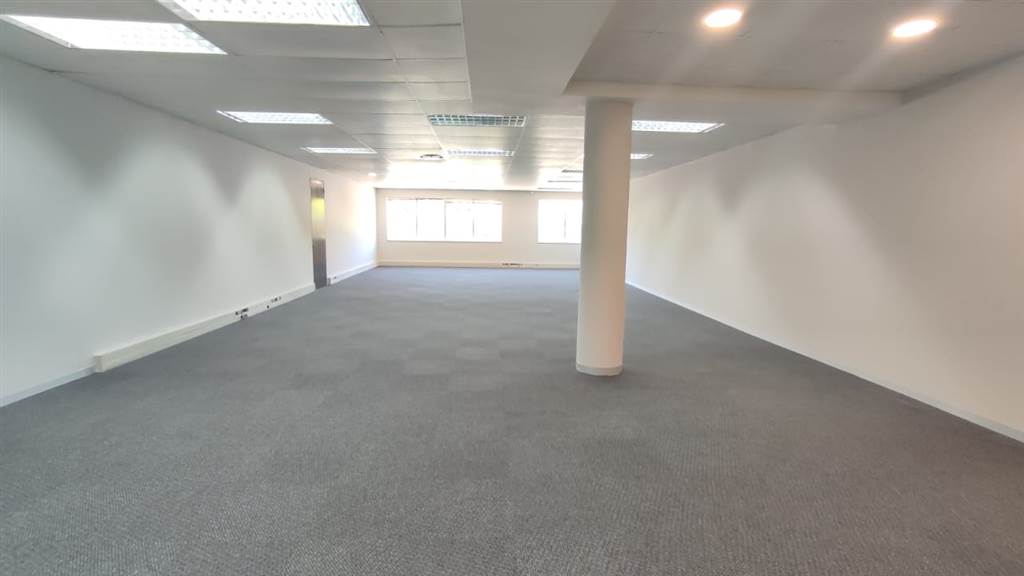 160  m² Commercial space in Bedfordview photo number 7