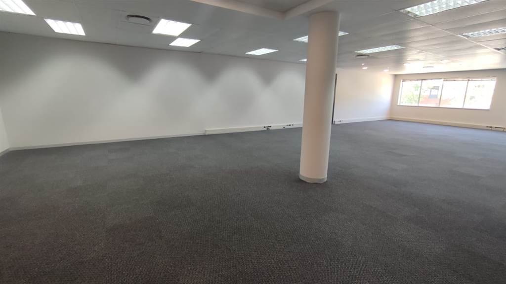 160  m² Commercial space in Bedfordview photo number 8