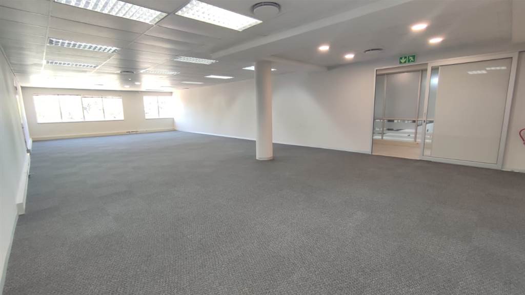 160  m² Commercial space in Bedfordview photo number 6