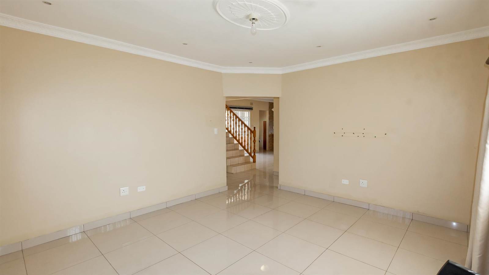 4 Bed House in Mt Edgecombe photo number 22