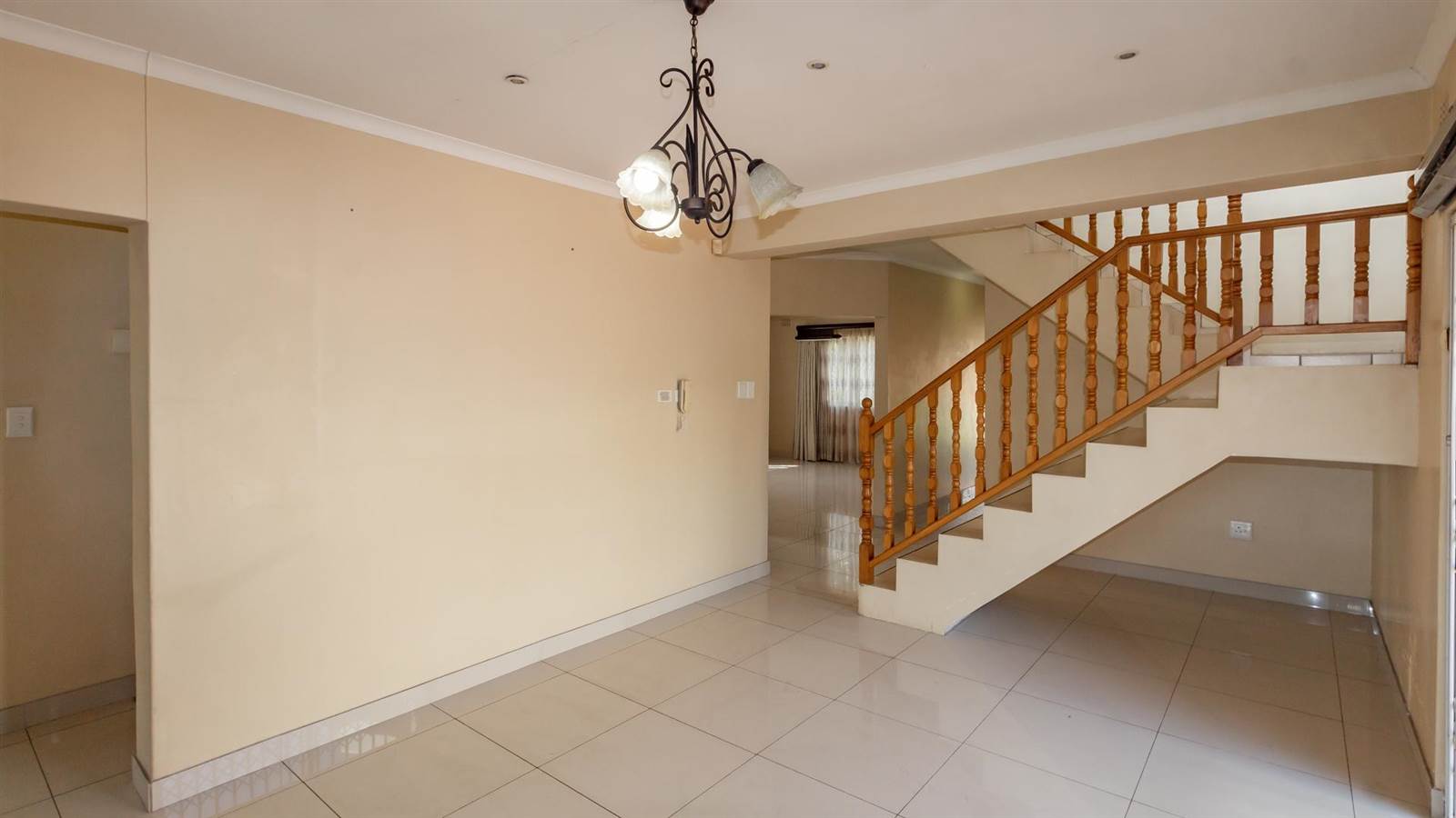 4 Bed House in Mt Edgecombe photo number 18