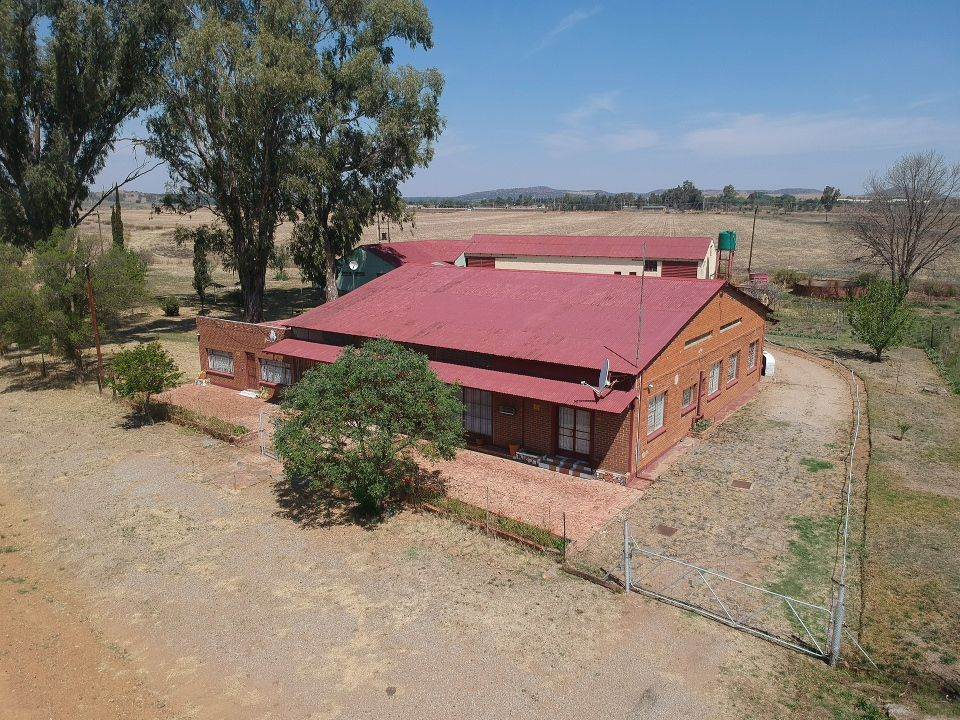 171 ha Farm with House in Potchefstroom Central photo number 1