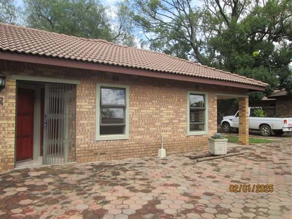 2 Bedroom Townhouse 2 Bedroom Townhouse