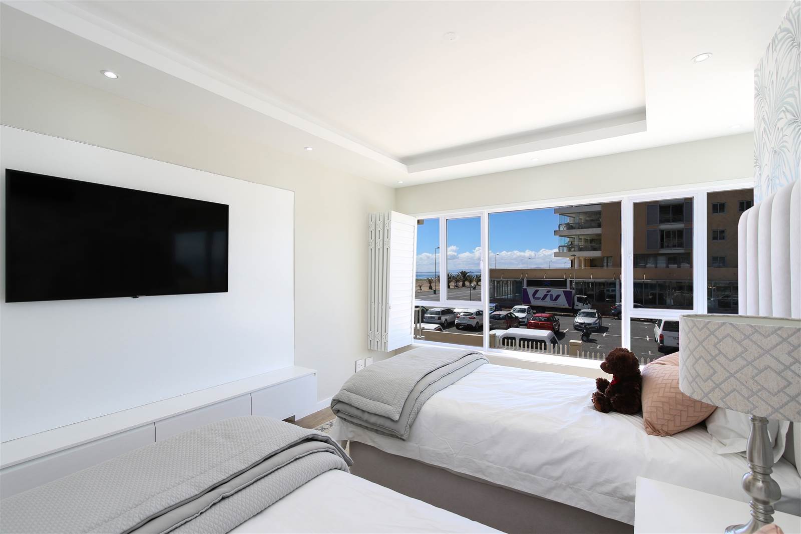 3 Bed Apartment in Mouille Point photo number 25