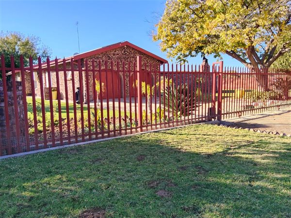 3 Bedroom House 3 Bedroom House