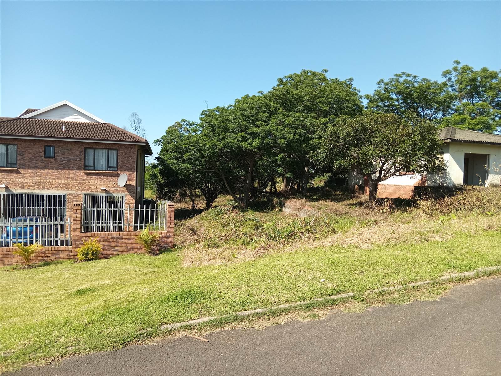 1892 m² Land available in Shakaskraal photo number 2