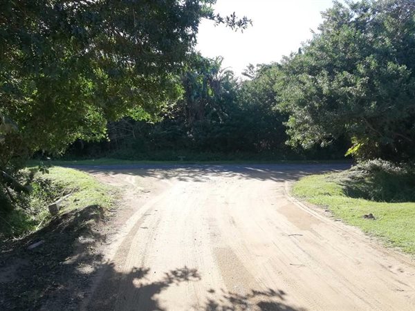 1415 m² Land available in Glenmore