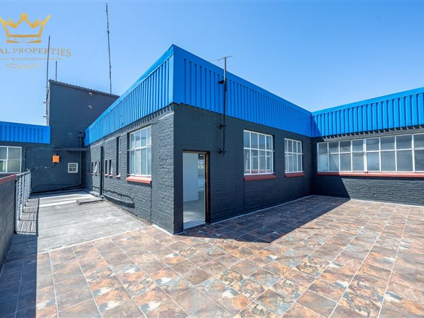 2450  m² Commercial space in Maitland