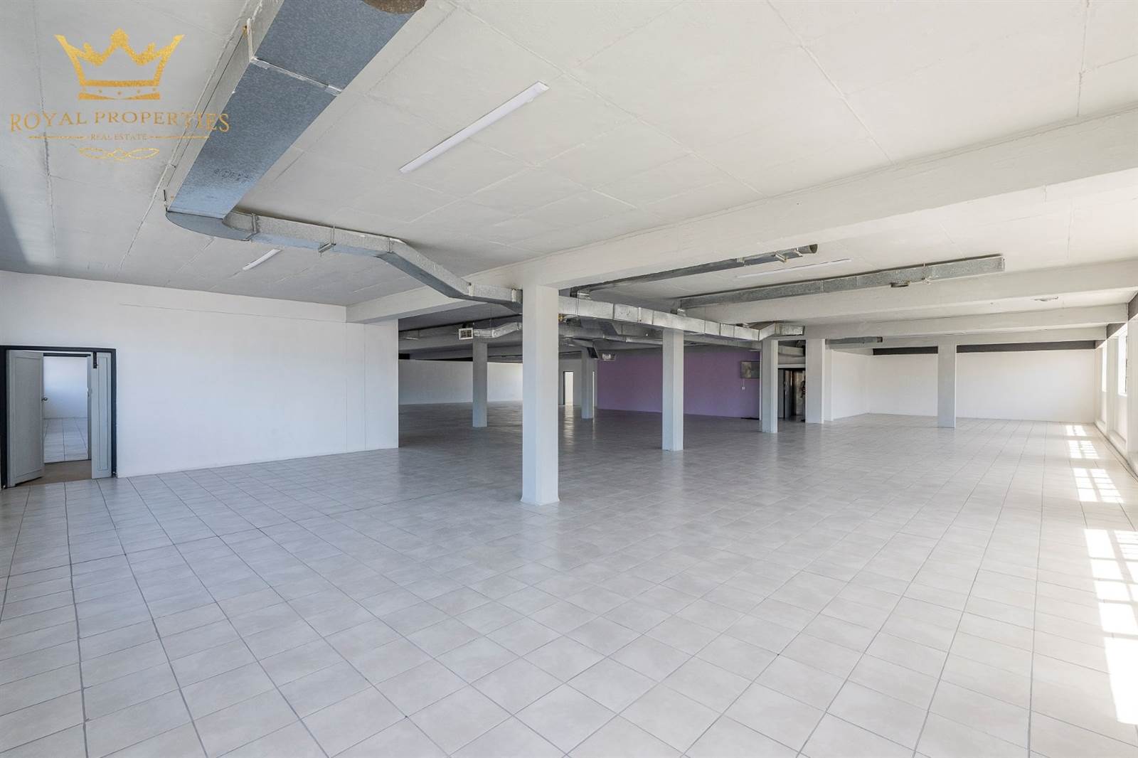 2450  m² Commercial space in Maitland photo number 19