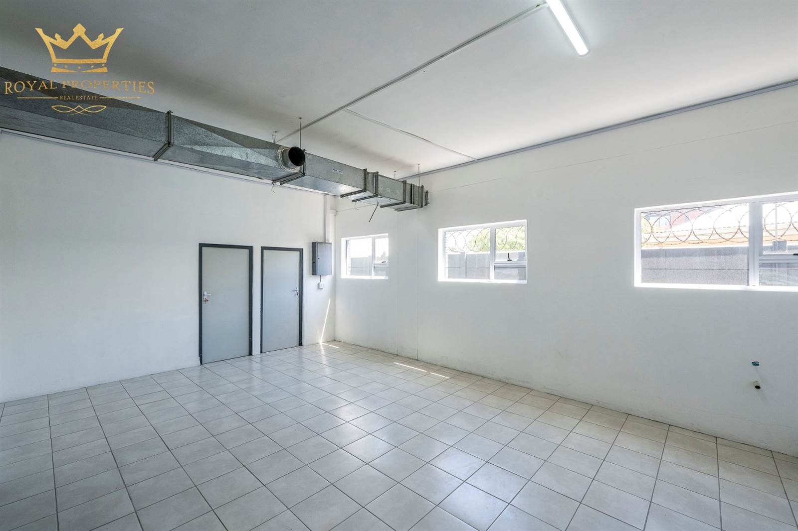 2450  m² Commercial space in Maitland photo number 10