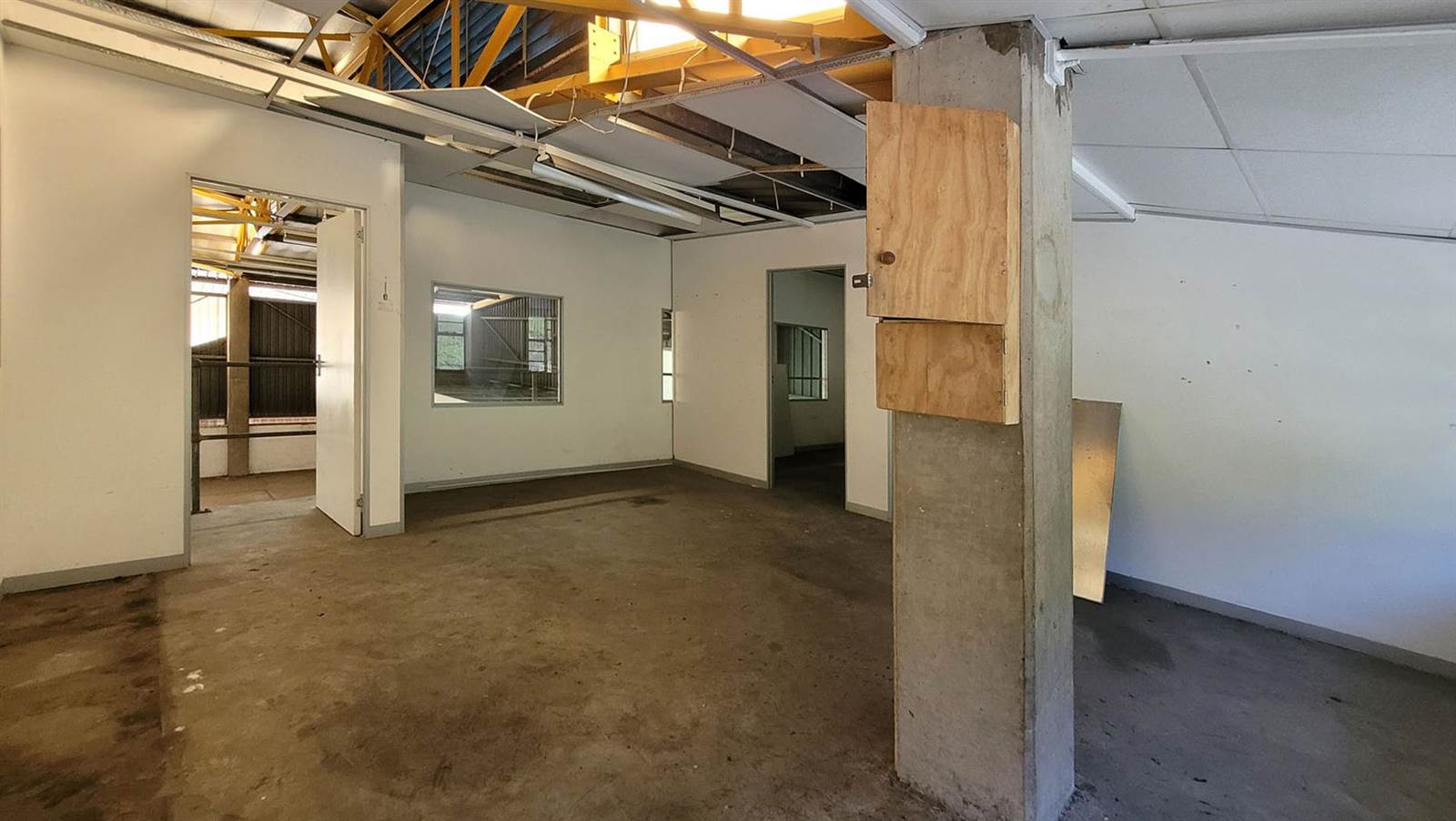 505  m² Industrial space in Mountain Ridge photo number 16