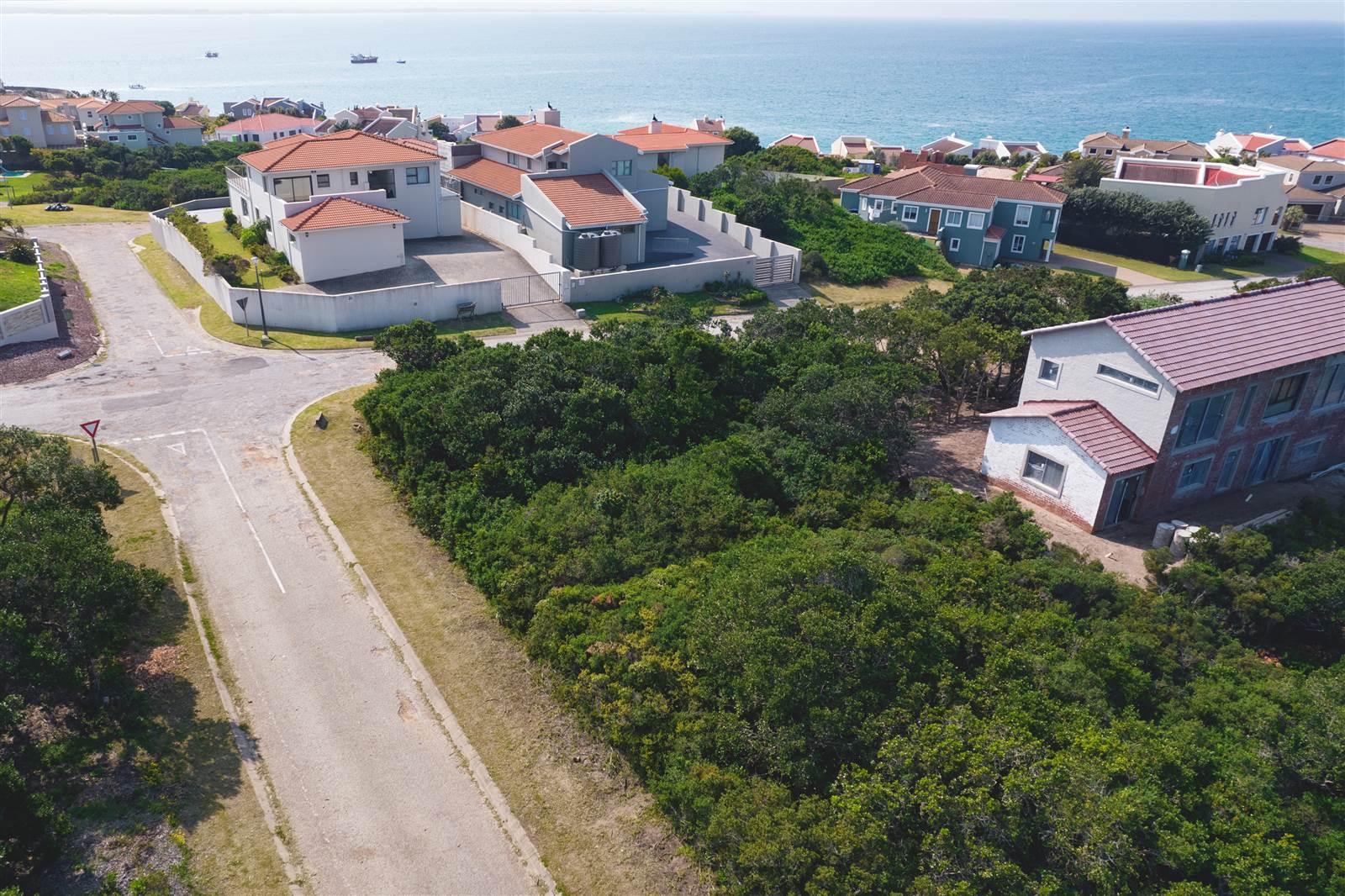 747 m² Land available in St Francis On Sea photo number 3