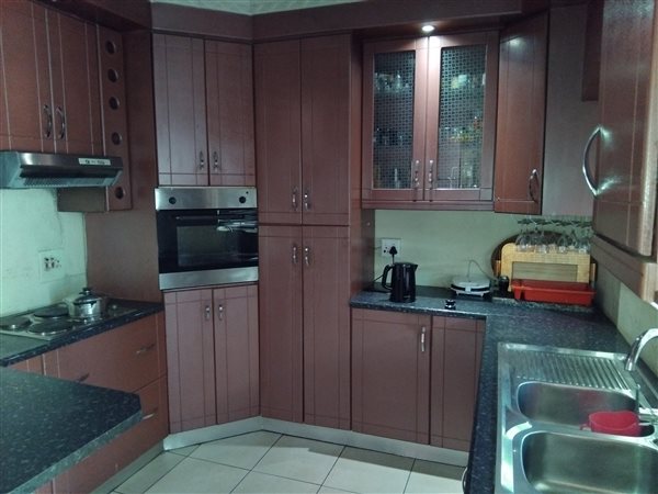 4 Bedroom House 4 Bedroom House