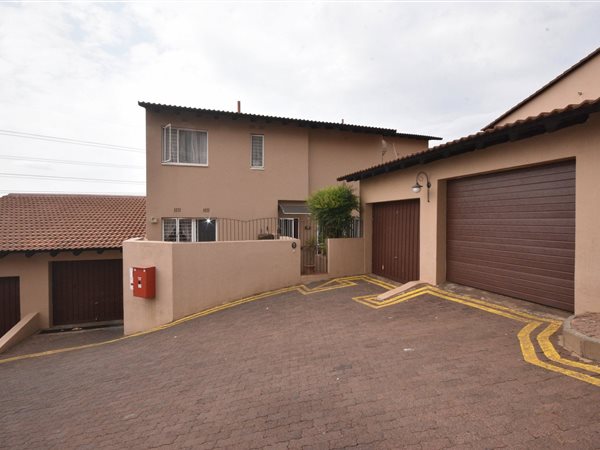 3 Bed Townhouse in Sunnyrock