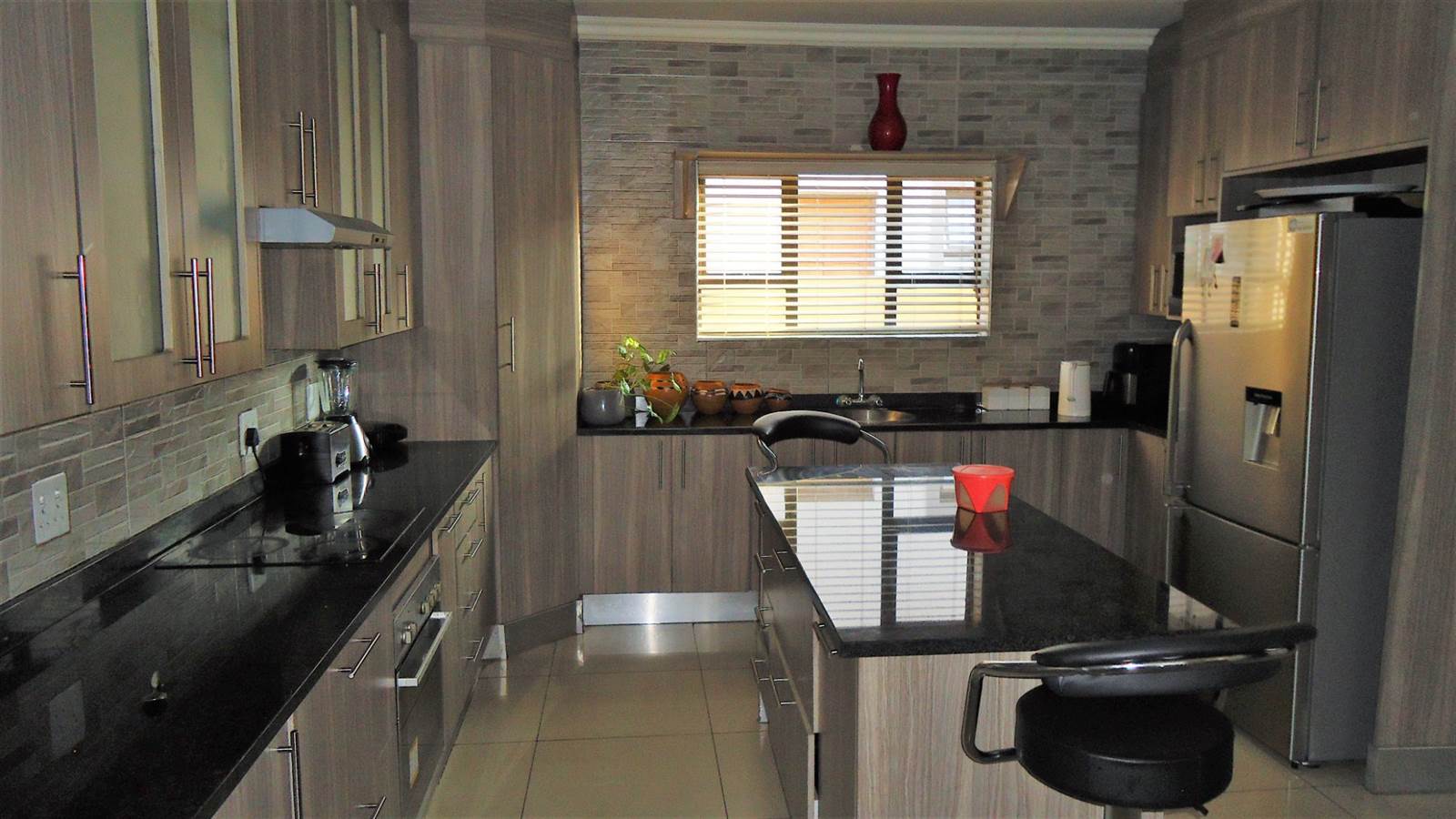 3 Bed House in Brakpan North photo number 5