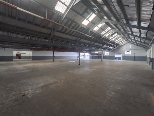 2 480 m² Industrial space 2 480 m² Industrial space