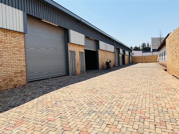 250  m² Industrial space