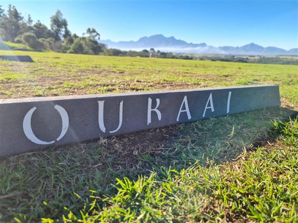 1518 m² Land available in Oubaai and surrounds