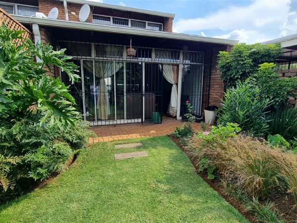 2 Bed House in Springs Central