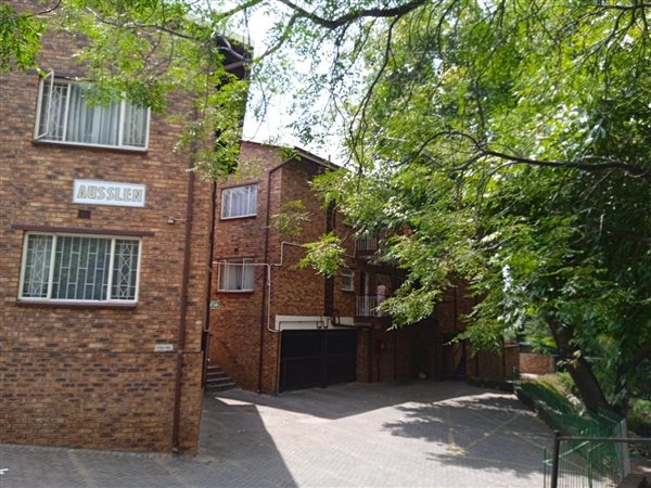 3 Bed Apartment in Southcrest