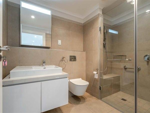 2 Bed Apartment in Bothas Hill photo number 18