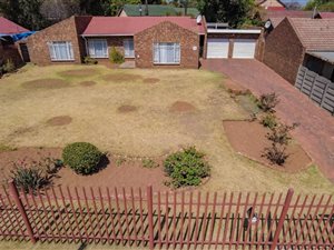4 Bed House in Birchleigh North