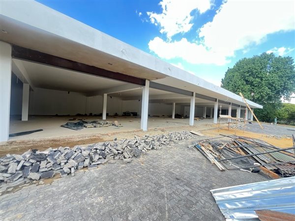 80  m² Commercial space in Norwood