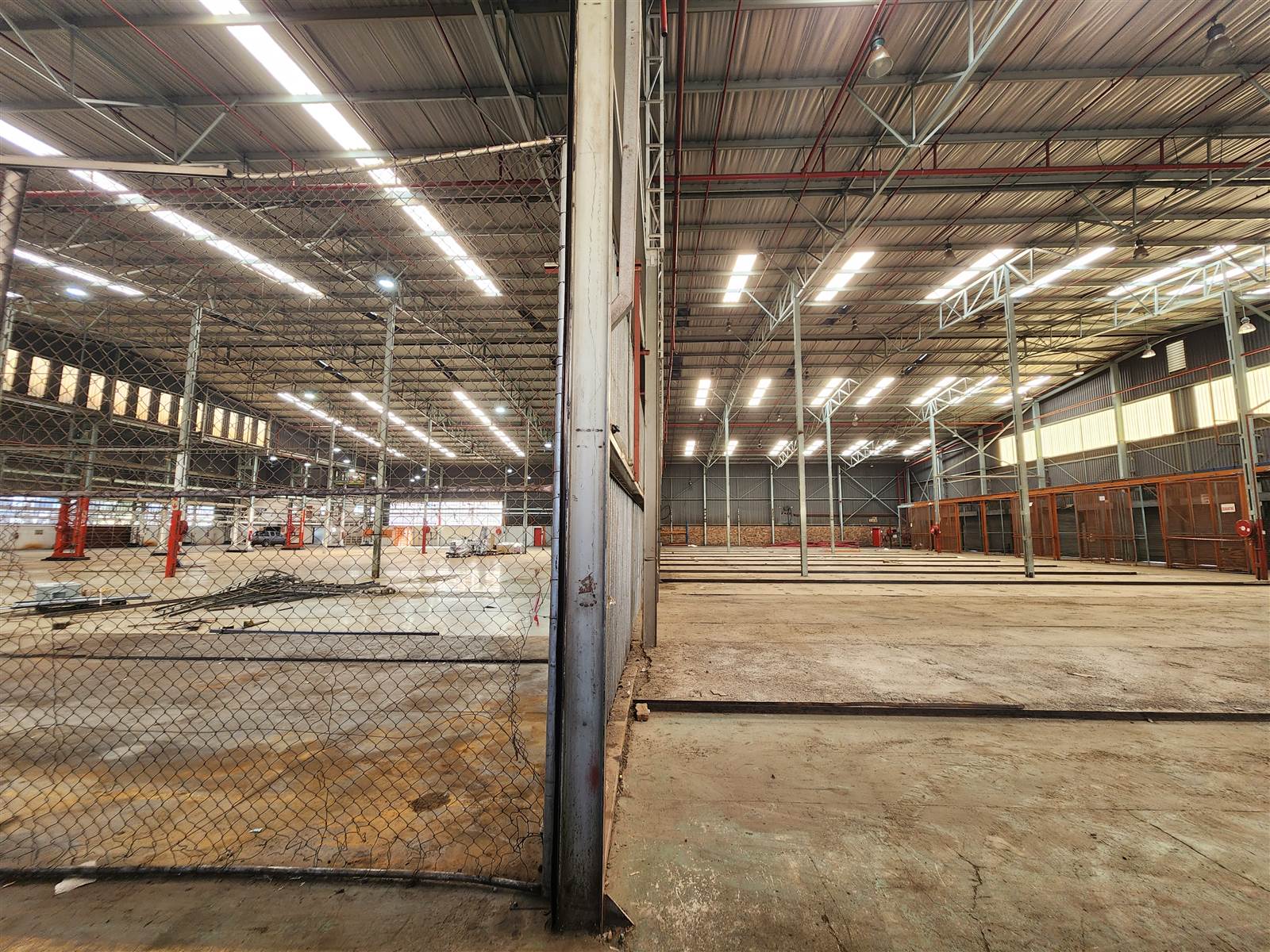 8000  m² Industrial space in Spartan photo number 15