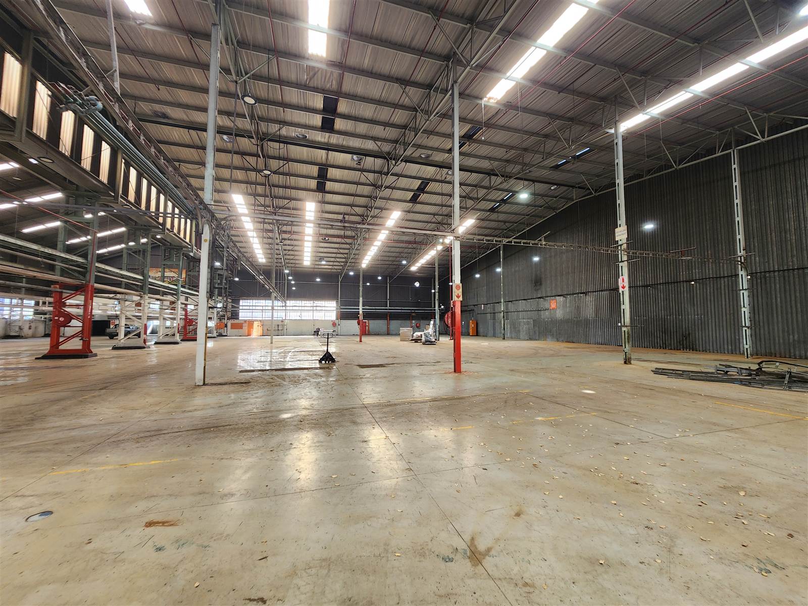 8000  m² Industrial space in Spartan photo number 9