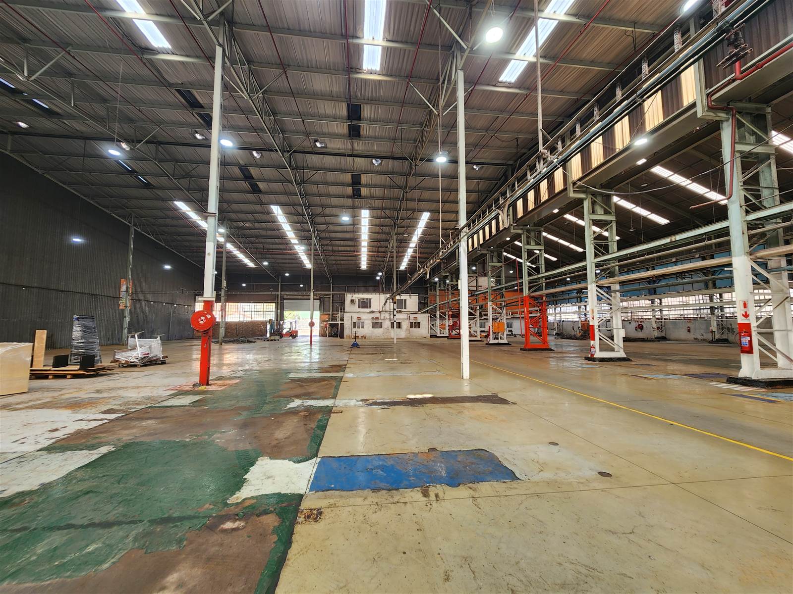 8000  m² Industrial space in Spartan photo number 14