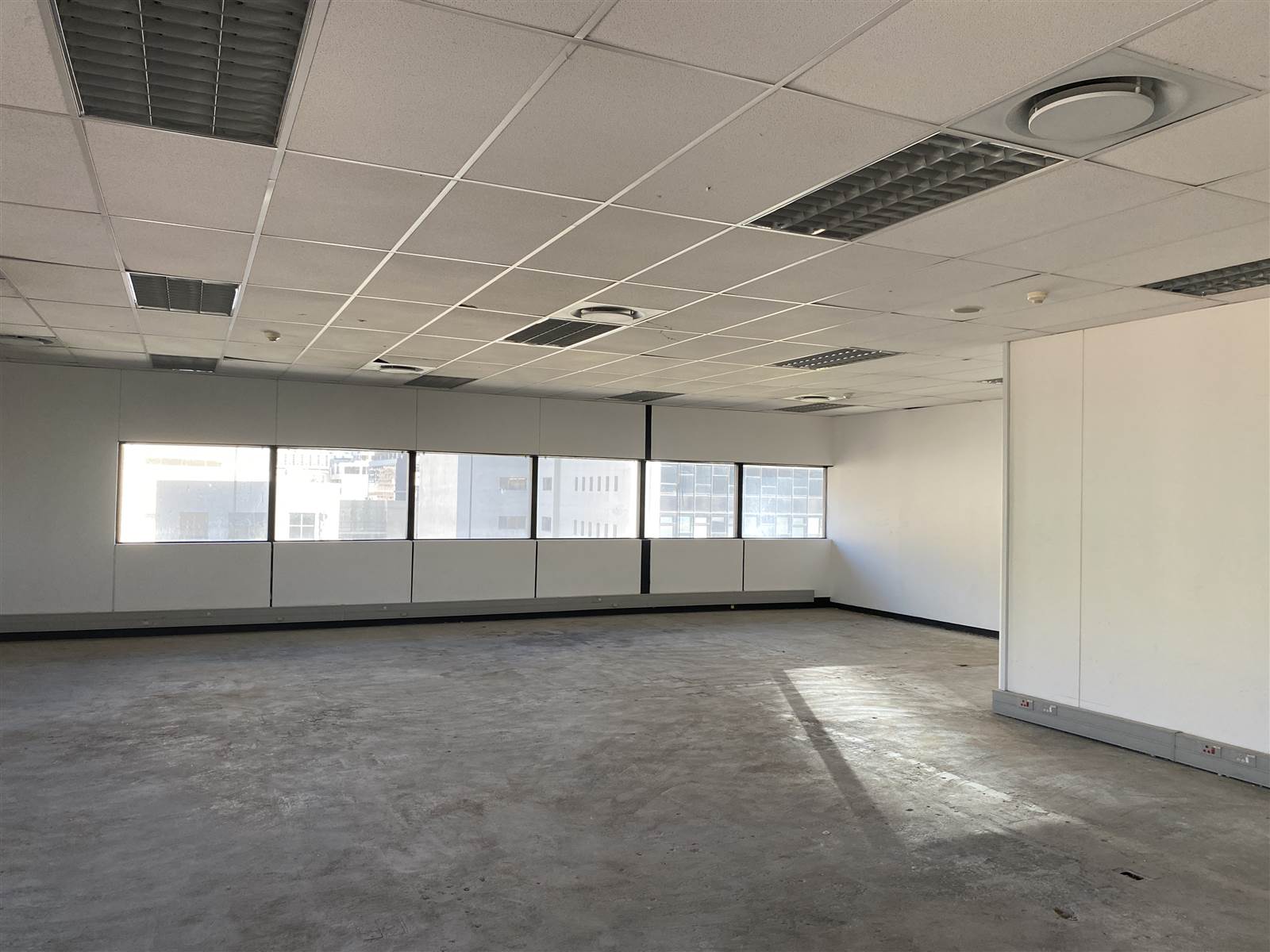 422  m² Commercial space in Cape Town City Centre photo number 5