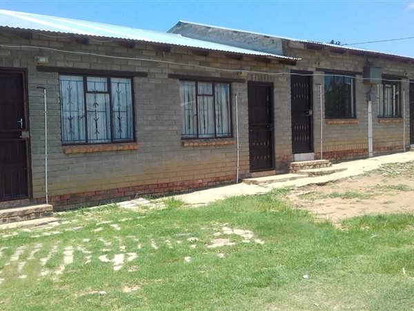 5 Bedroom House 5 Bedroom House
