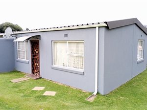 2 Bed Townhouse in Naturena