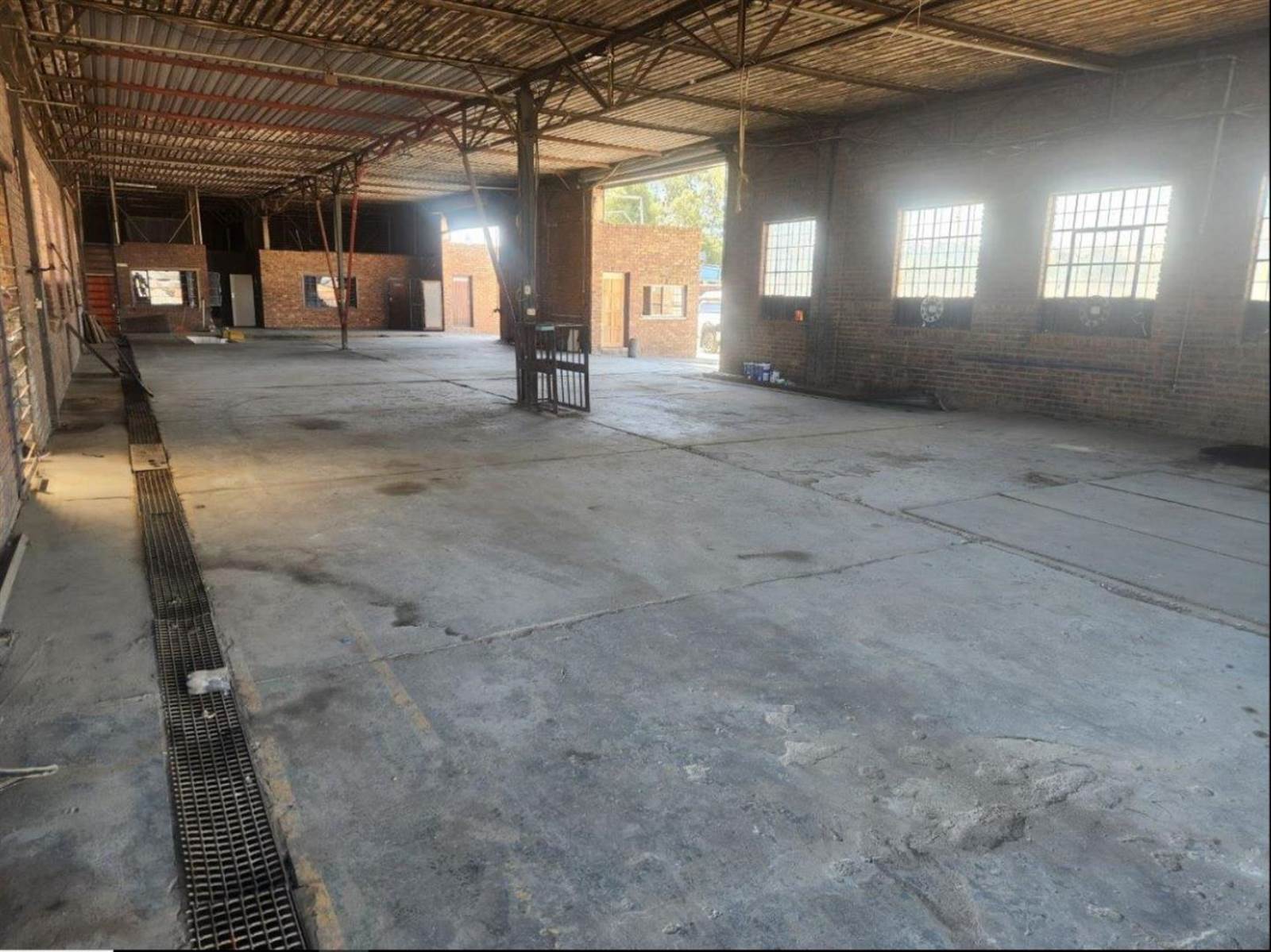 1400  m² Industrial space in Rand Collieries photo number 13
