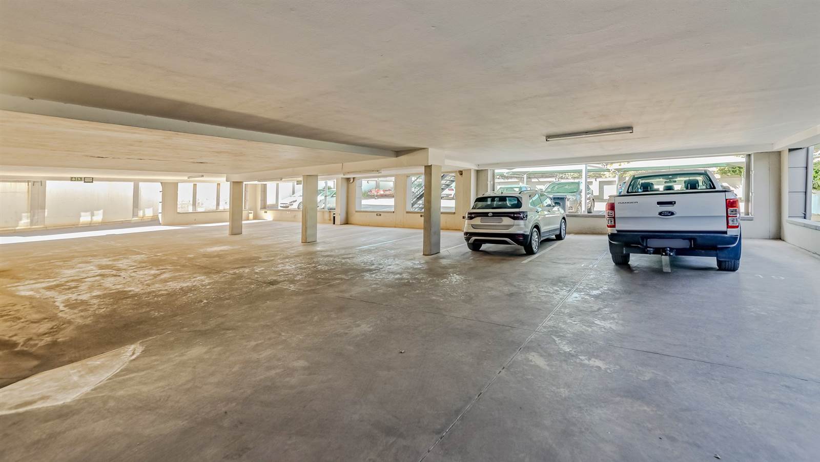 1152  m² Office Space in Florida Park photo number 29
