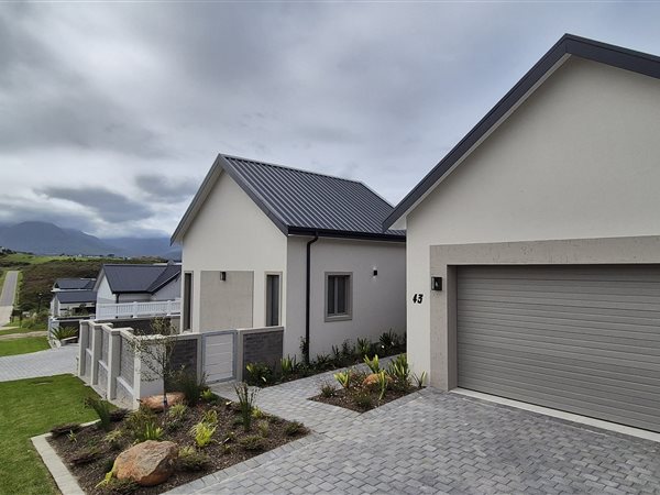 4 Bedroom House 4 Bedroom House