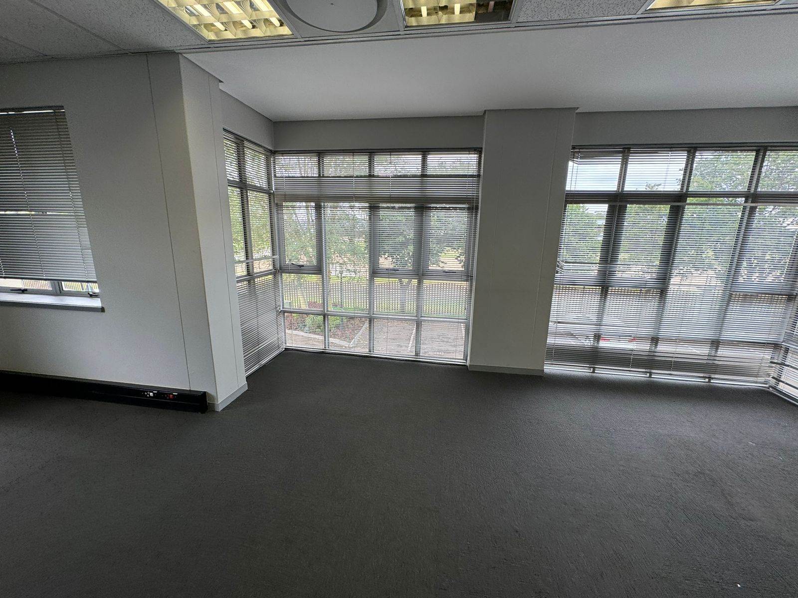 330  m² Commercial space in Sandown photo number 30