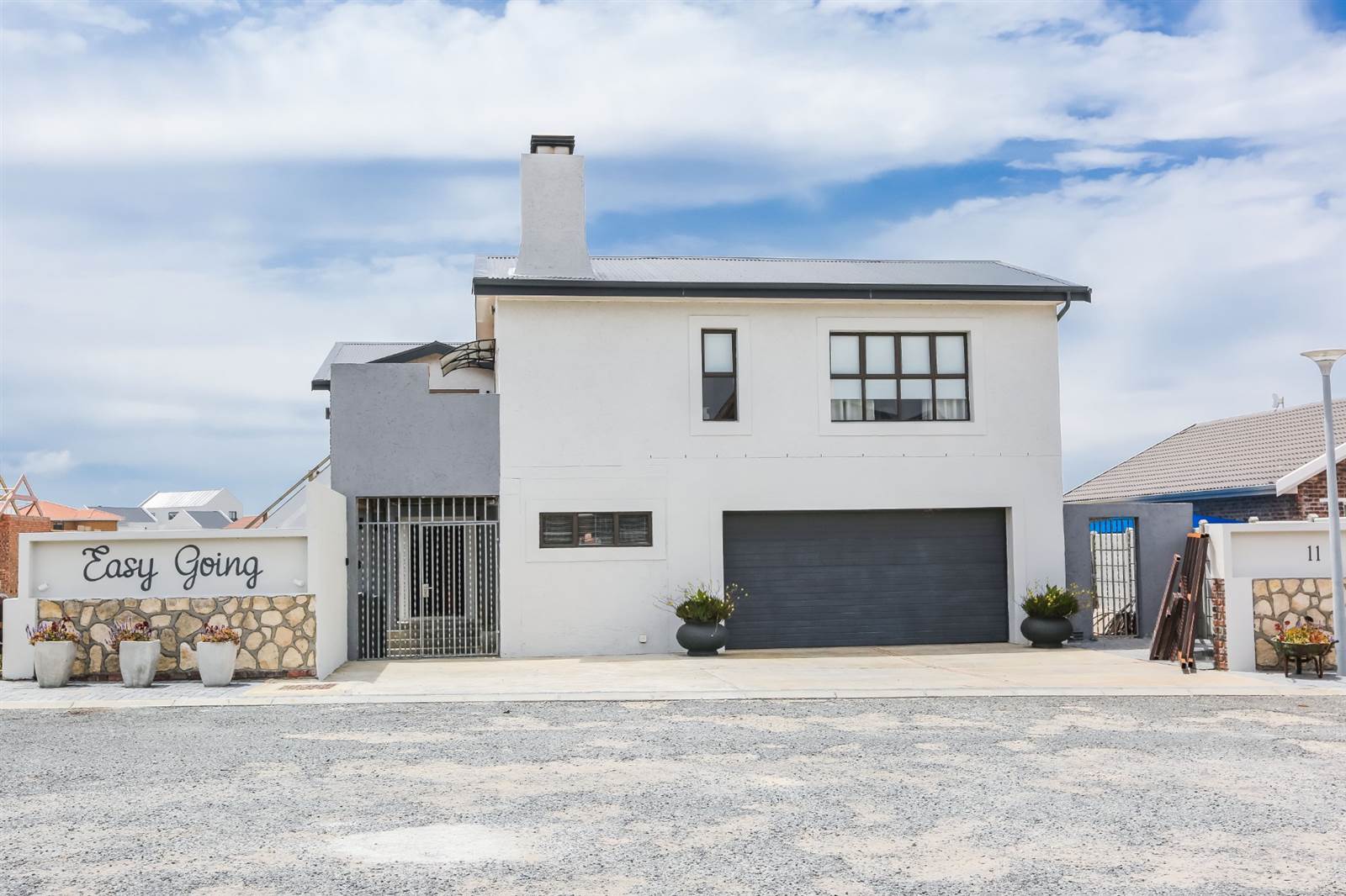 6 Bed House in Struisbaai photo number 20