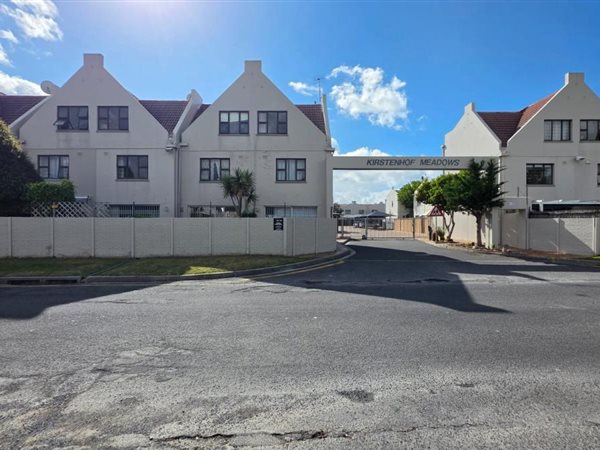 2 Bedroom Townhouse 2 Bedroom Townhouse
