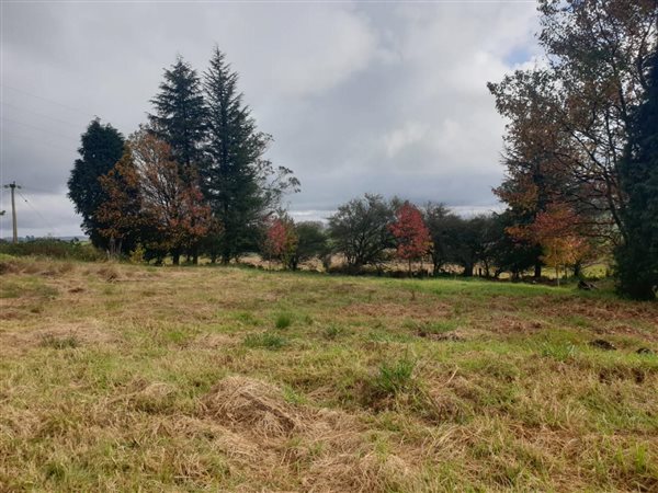 2 414 m² Land